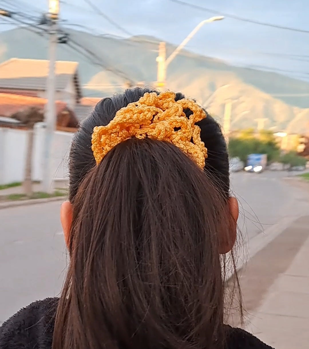 Colet tejido a crochet